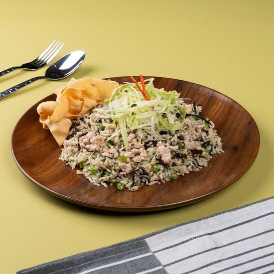 D678 Preserved Olive Vegetable Chicken Fried Rice 橄榄菜鸡肉炒饭